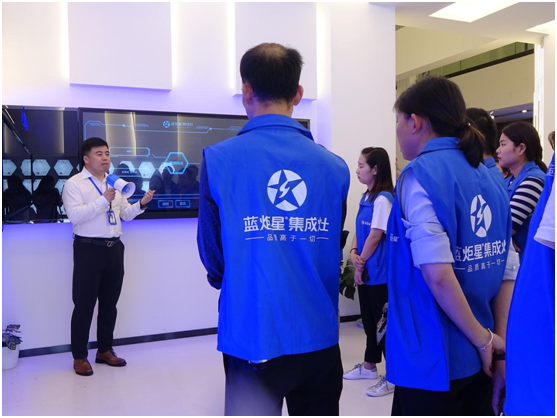 高端集成灶加盟如何选择？